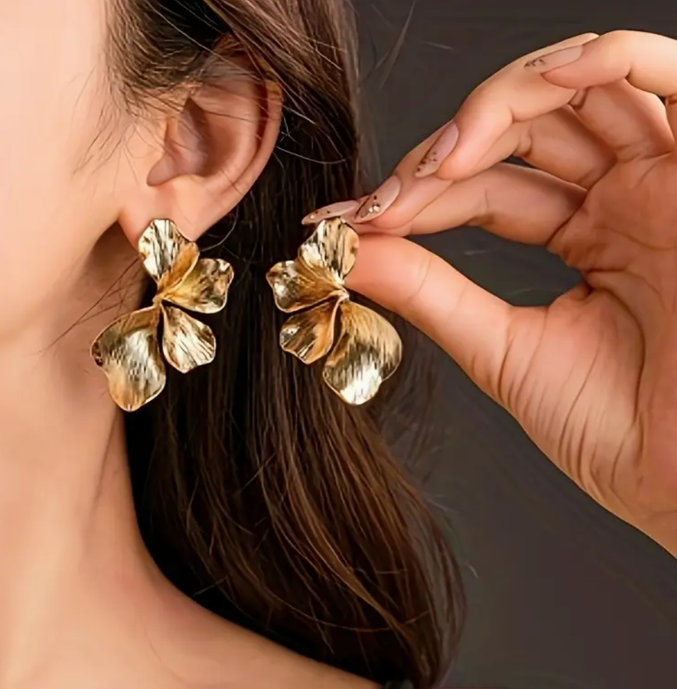 Gold Flower Stud Earrings