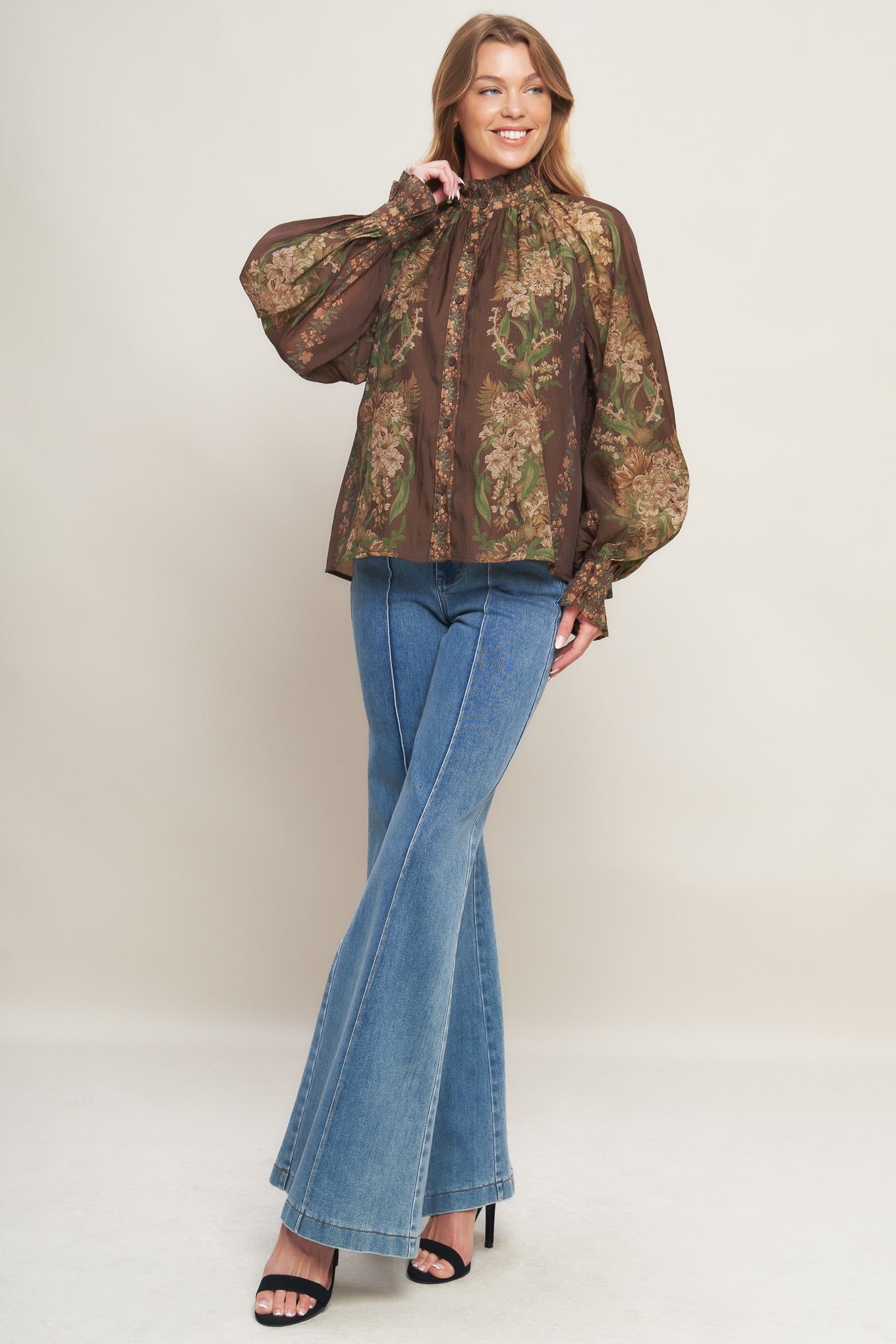 CELEBRITY MOMENT WOVEN TOP