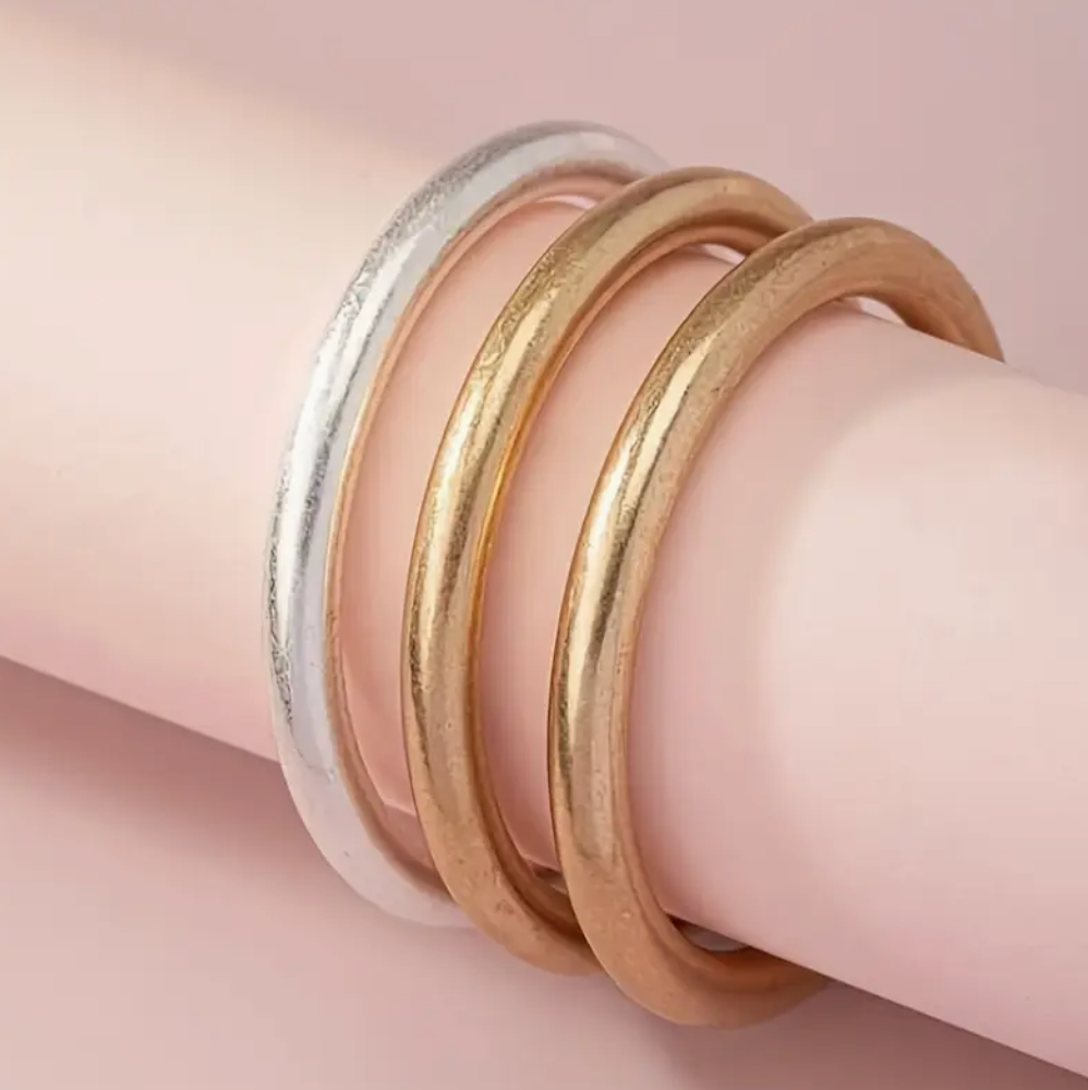 Sophia Loop Bangle
