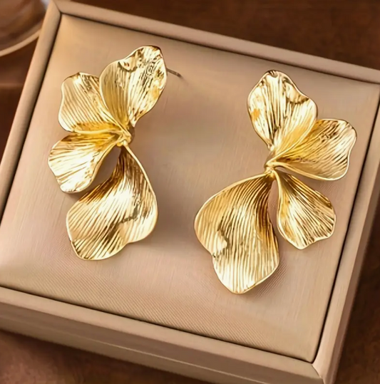 Gold Flower Stud Earrings